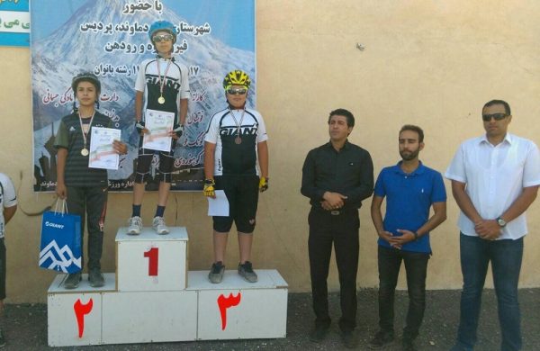 تصویر از برگزاری مسابقه دوچرخه‌سواری کوهستان آینده‌سازان استان تهران منطقه ۲ به میزبانی شهرستان دماوند