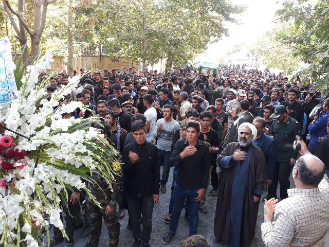 تصویر از پیکر پاک و مطهر بیست و نهمین شهید مدافع حرم در شهرستان دماوند تشییع و خاکسپاری شد
